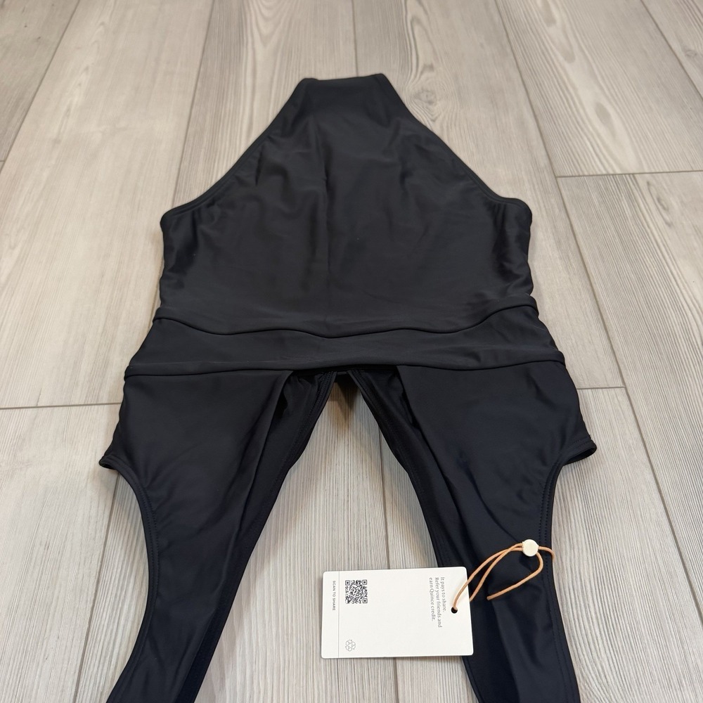 NWT Quince Italian Plunge One-Piece Swimsuit, Large, Black - Picture 8 of 12